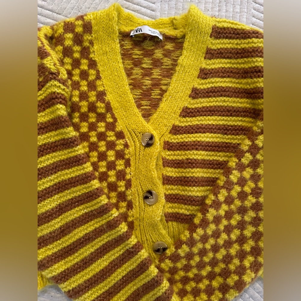 Zara sweater with buttons, size medium